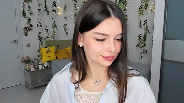 ContinentOfTranquility online show from November 5, 2025, 1:20 am