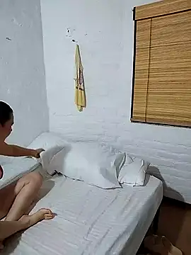 Snapshot of piton77 chatting on November 5, 2025, 10:29 am piton77 online show from November 5, 2025, 10:29 am