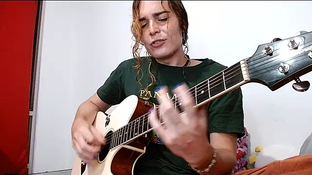 Snapshot of Catnessa chatting on December 3, 2025, 1:06 am Catnessa online show from December 3, 2025, 1:06 am