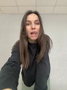 Snapshot of Jinna_milli chatting on March 4, 2025, 9:29 am Jinna milli online show from March 4, 2025, 9:29 am