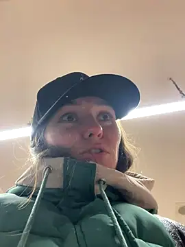 Snapshot of Jinna_milli chatting on November 13, 2025, 4:11 pm Jinna milli online show from November 13, 2025, 4:11 pm