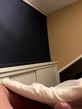 Snapshot of LivingLegend1978 chatting on December 1, 2025, 11:05 pm LivingLegend1978 online show from December 1, 2025, 11:05 pm