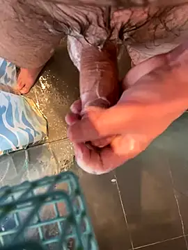 Snapshot of LivingLegend1978 chatting on October 19, 2025, 8:06 am LivingLegend1978 online show from October 19, 2025, 8:06 am