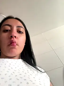 Snapshot of keilelewis chatting on November 26, 2025, 3:45 pm keilelewis online show from November 26, 2025, 3:45 pm