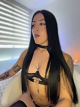 keilelewis online show from April 22, 2026, 4:36 pm