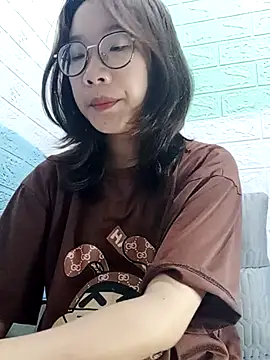Snapshot of Nanoko chatting on April 18, 2026, 5:04 pm Nanoko online show from April 18, 2026, 5:04 pm