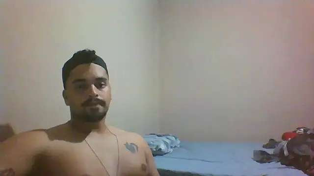 Snapshot of Xcumshot33 chatting on October 17, 2025, 3:21 am Xcumshot33 online show from October 17, 2025, 3:21 am