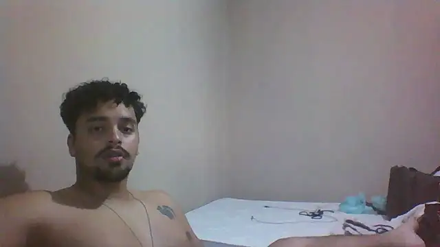 Snapshot of Xcumshot33 chatting on October 7, 2025, 7:48 pm Xcumshot33 online show from October 7, 2025, 7:48 pm