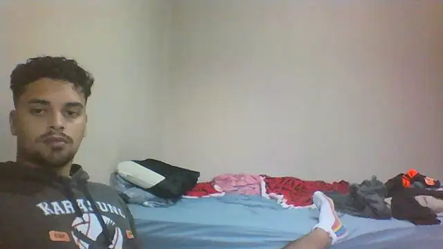 Snapshot of Xcumshot33 chatting on November 9, 2025, 6:01 pm Xcumshot33 online show from November 9, 2025, 6:01 pm