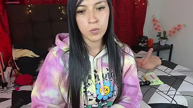 Snapshot of Majuu__ chatting on September 26, 2025, 6:26 pm Majuu online show from September 26, 2025, 6:26 pm