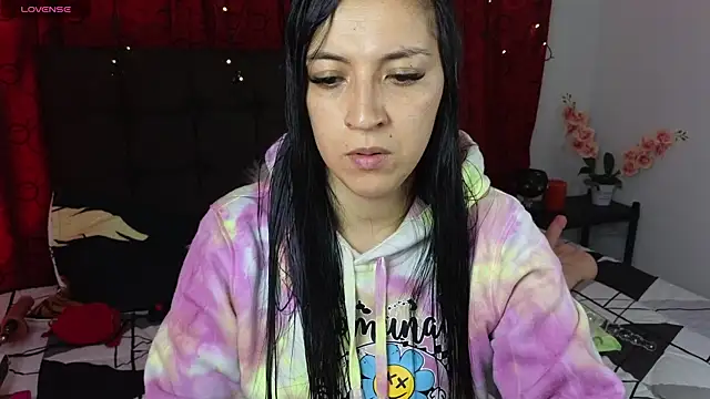 Snapshot of Majuu__ chatting on September 24, 2025, 6:25 pm Majuu online show from September 24, 2025, 6:25 pm