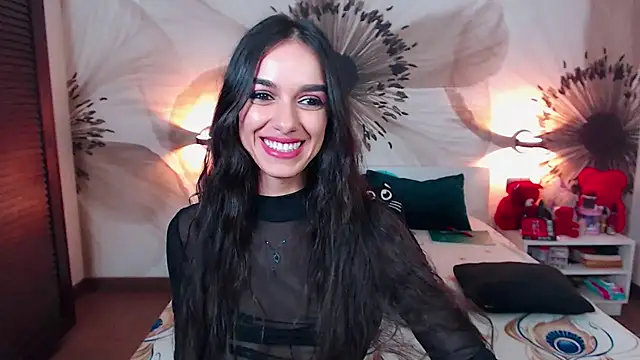 Snapshot of KatherineBisou chatting on November 2, 2025, 8:14 pm KatherineBisou online show from November 2, 2025, 8:14 pm