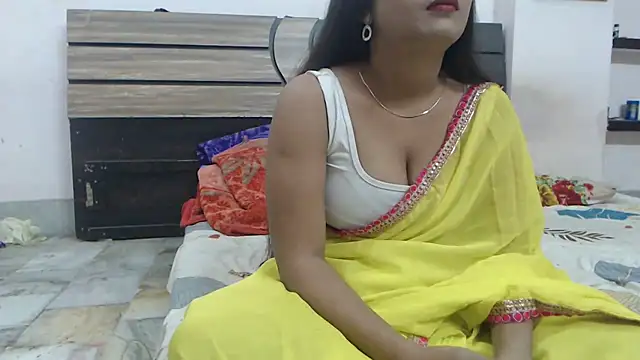 Snapshot of wildbabes chatting on November 24, 2025, 6:19 pm wildbabes online show from November 24, 2025, 6:19 pm