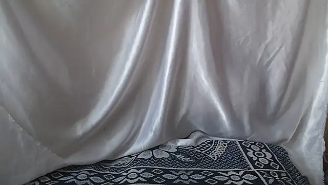 Snapshot of Burberrry_ chatting on May 26, 2026, 5:22 pm Burberrry online show from May 26, 2026, 5:22 pm
