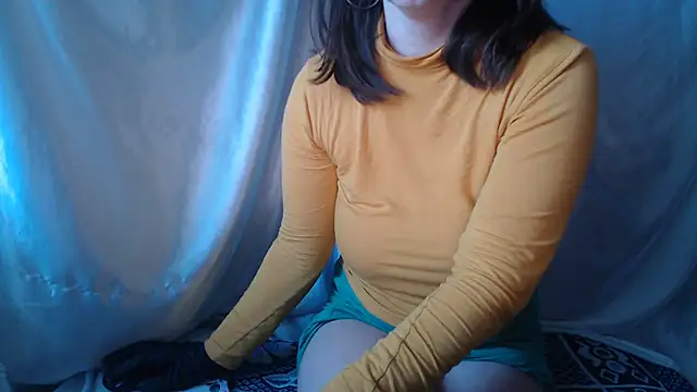 Snapshot of Burberrry_ chatting on March 18, 2026, 5:10 am Burberrry online show from March 18, 2026, 5:10 am