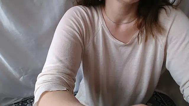 Snapshot of Burberrry_ chatting on May 13, 2026, 1:18 pm Burberrry online show from May 13, 2026, 1:18 pm