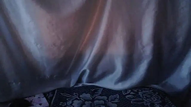 Snapshot of Burberrry_ chatting on November 15, 2025, 5:33 am Burberrry online show from November 15, 2025, 5:33 am