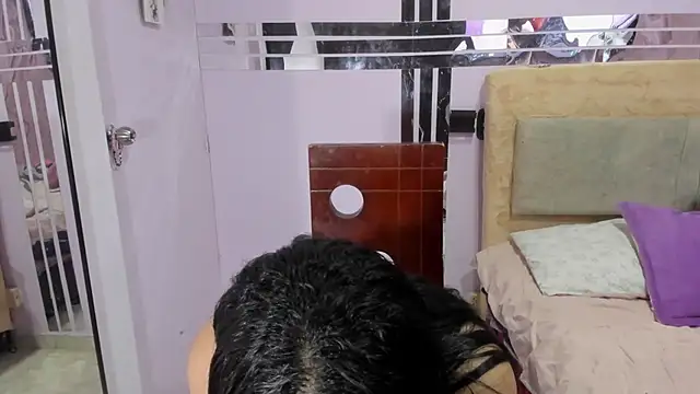 celesttemoon online show from February 11, 2026, 1:11 pm