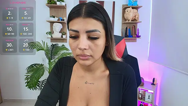 Snapshot of SALOOMEE__ chatting on June 10, 2026, 11:22 am SALOOMEE online show from June 10, 2026, 11:22 am