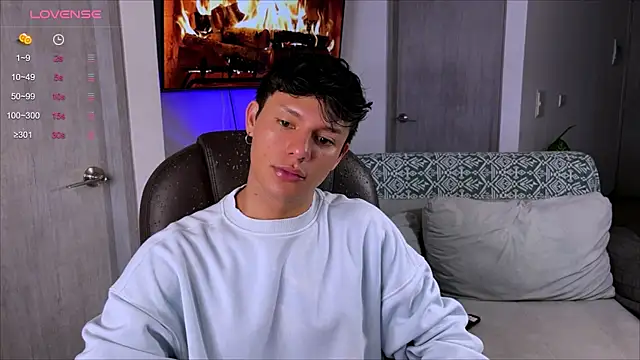 Snapshot of Alexxblue chatting on February 18, 2025, 3:41 pm Alexxblue online show from February 18, 2025, 3:41 pm