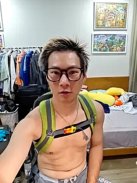 horny slavedog online show from May 5, 2026, 5:54 am