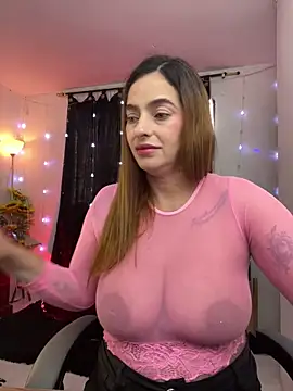 Alessandra Schmoll online show from December 5, 2025, 1:43 pm