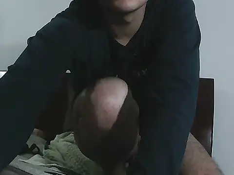 Snapshot of Nicolds14 chatting on November 8, 2025, 1:53 am Nicolds14 online show from November 8, 2025, 1:53 am