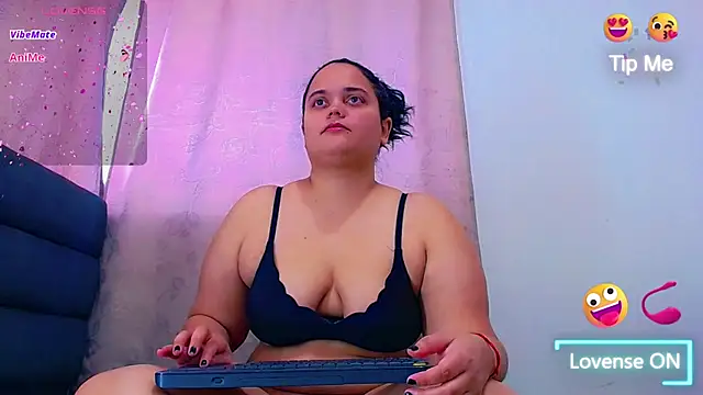 brunnette hot online show from January 13, 2026, 12:09 pm