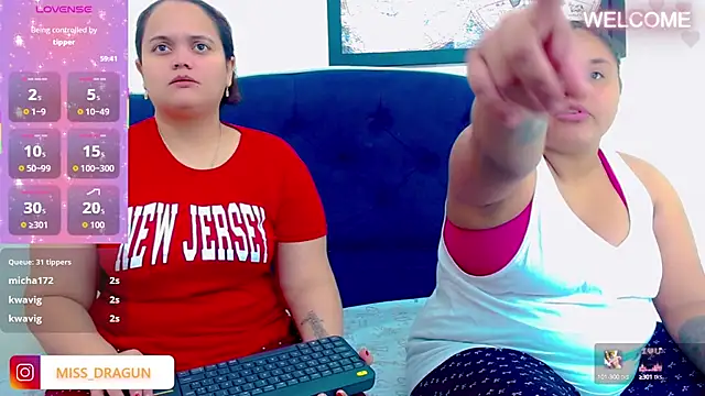 brunnette hot online show from October 12, 2025, 11:11 am