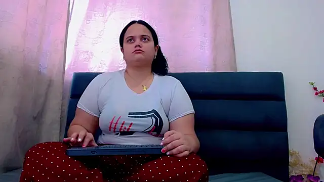 brunnette hot online show from February 21, 2026, 12:29 pm