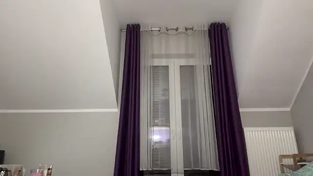 Snapshot of DESIREjenny chatting on November 5, 2025, 8:17 am DESIREjenny online show from November 5, 2025, 8:17 am