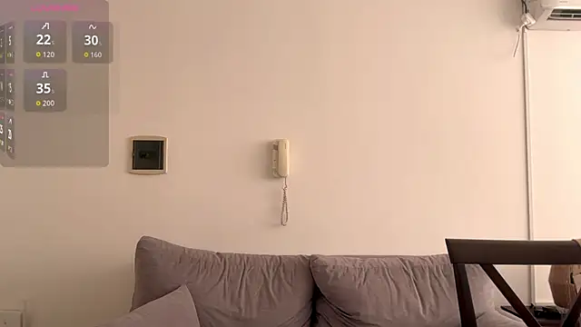 Snapshot of Your_Hand_In_mine chatting on October 12, 2025, 6:09 pm Your Hand In mine online show from October 12, 2025, 6:09 pm