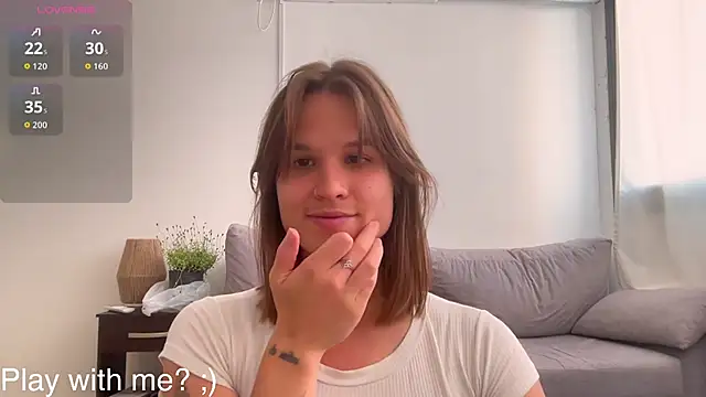 Snapshot of Your_Hand_In_mine chatting on October 25, 2025, 5:02 pm Your Hand In mine online show from October 25, 2025, 5:02 pm