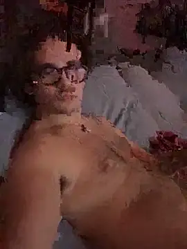 Snapshot of hardmecl chatting on October 15, 2025, 8:50 pm hardmecl online show from October 15, 2025, 8:50 pm