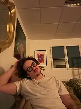 Snapshot of hardmecl chatting on February 5, 2026, 8:26 pm hardmecl online show from February 5, 2026, 8:26 pm