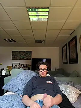 Snapshot of hardmecl chatting on January 17, 2025, 3:11 pm hardmecl online show from January 17, 2025, 3:11 pm