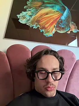 Snapshot of hardmecl chatting on March 22, 2026, 2:07 pm hardmecl online show from March 22, 2026, 2:07 pm