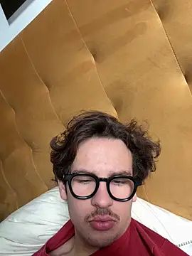 Snapshot of hardmecl chatting on March 9, 2025, 10:41 am hardmecl online show from March 9, 2025, 10:41 am