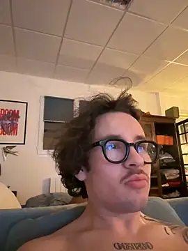 Snapshot of hardmecl chatting on December 5, 2025, 8:39 pm hardmecl online show from December 5, 2025, 8:39 pm