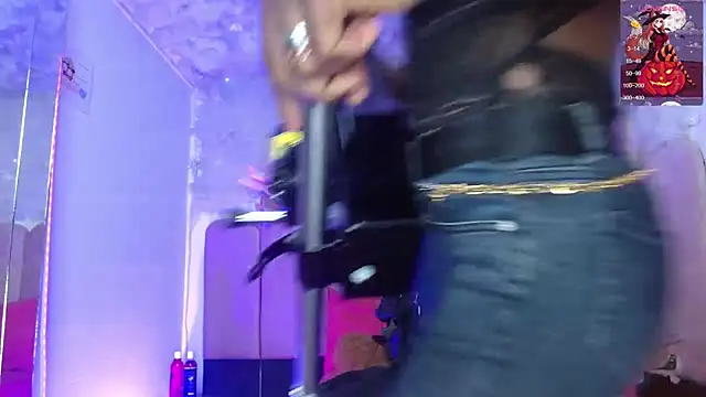 Snapshot of puca_ebony chatting on October 27, 2025, 4:41 pm puca ebony online show from October 27, 2025, 4:41 pm