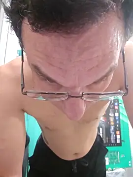 Iliketocooksquirt25 online show from March 4, 2026, 5:04 am