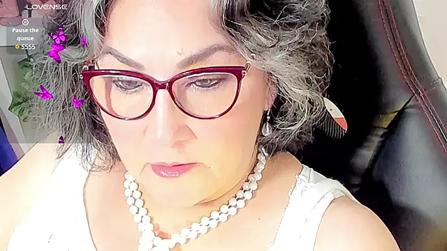 cataleya mom online show from October 24, 2025, 11:59 pm