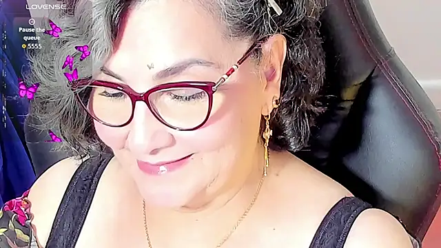 cataleya mom online show from October 28, 2025, 11:14 pm