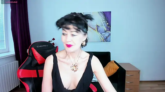 Silvia Wallec online show from May 5, 2026, 5:32 am