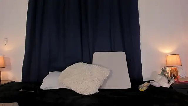 Snapshot of Jessica_Herrera_ chatting on February 22, 2025, 10:52 pm Jessica Herrera online show from February 22, 2025, 10:52 pm