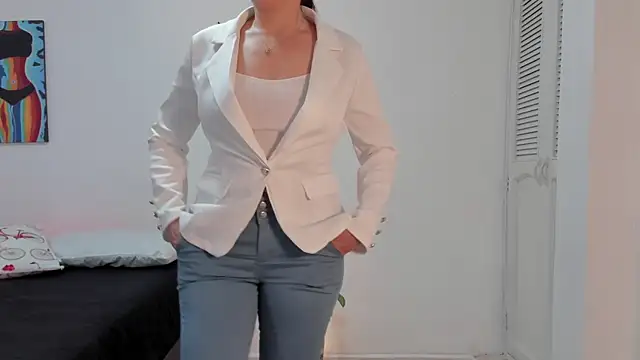 Jessica Herrera  online show from July 30, 2026, 1:10 pm