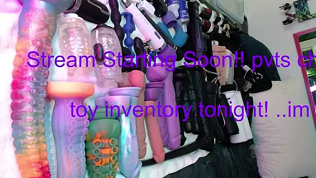 Snapshot of famousALYX chatting on February 8, 2026, 7:50 am famousALYX online show from February 8, 2026, 7:50 am