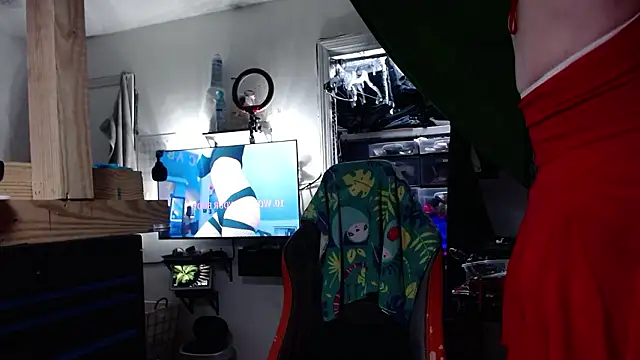 Snapshot of famousALYX chatting on February 11, 2026, 9:31 am famousALYX online show from February 11, 2026, 9:31 am