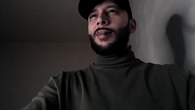 Snapshot of henryaxe chatting on November 29, 2025, 1:50 am henryaxe online show from November 29, 2025, 1:50 am