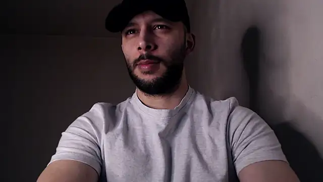 Snapshot of henryaxe chatting on November 15, 2025, 4:05 am henryaxe online show from November 15, 2025, 4:05 am